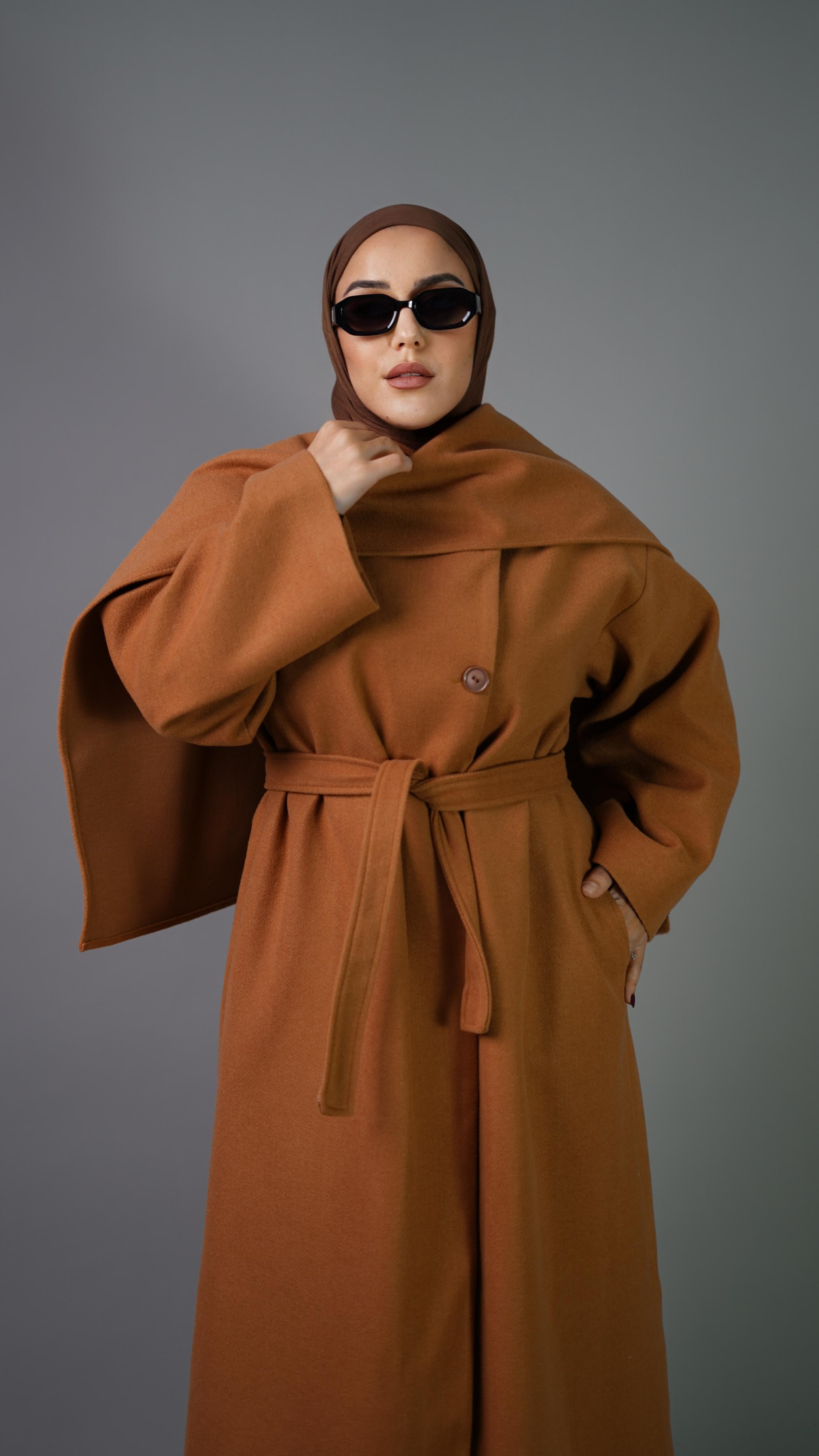 Elegant Wrap Cape Caramel